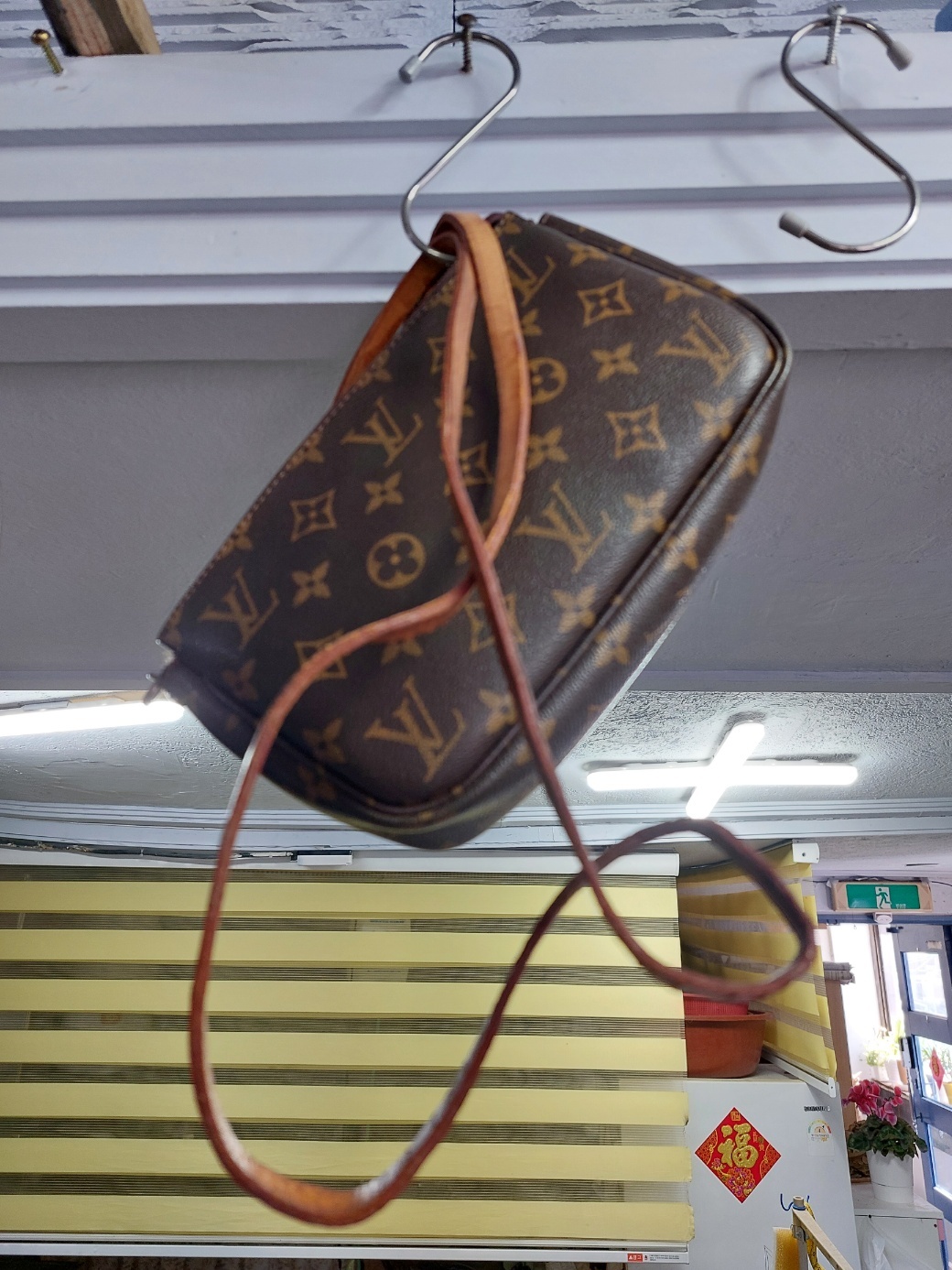 6943_copy_7001_2000769928_TKHu8D9c_441f1b9d61902107fb274b7ef42cb75968ffe24a.jpg 이미지크게보기